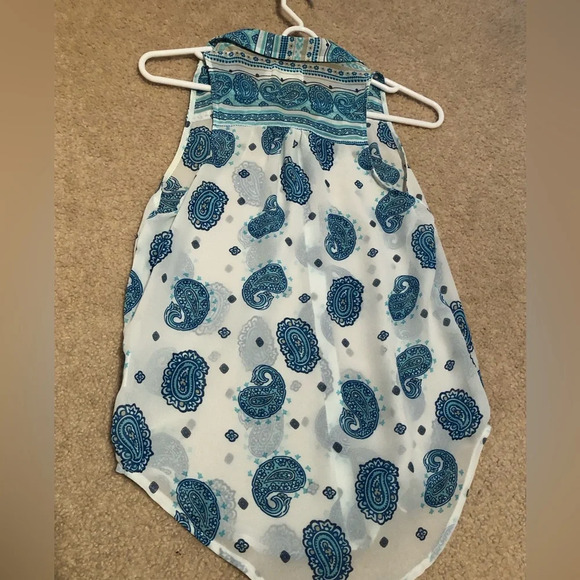 Small Selena Gomez Dream Out Loud Sleeveless Button Down Paisley Collared Tank - Picture 8 of 8